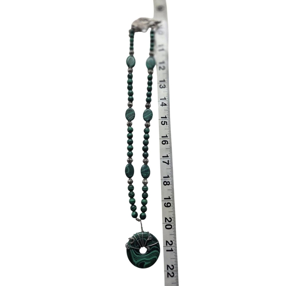 Malachite Beaded Necklace OS Green Wire Wrapped Donut Pendant Boho Earthy Artsy